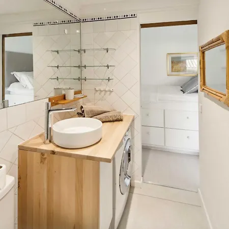 Charming - Ac 2b - 4p - Сен-Тропе