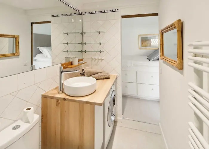 Charming - Ac 2b - 4p - Saint-Tropez